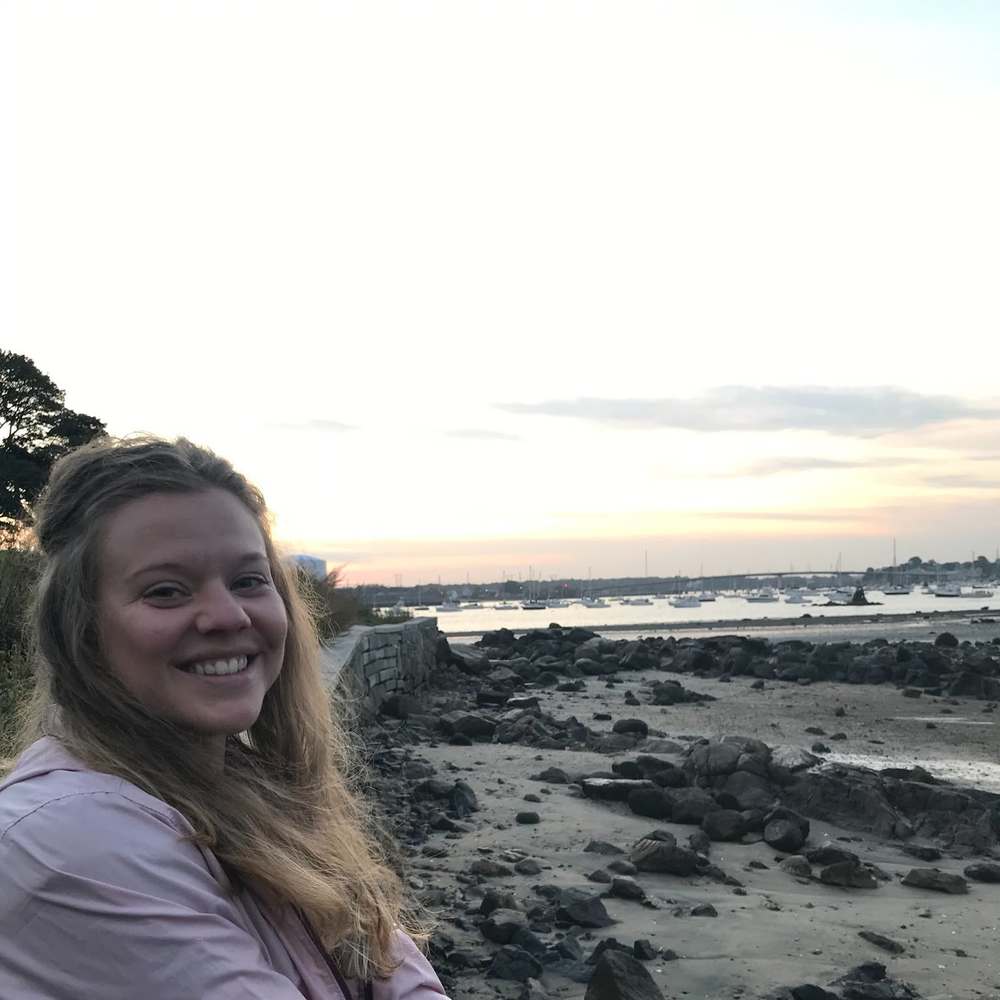 Meet your Posher, Alyssa